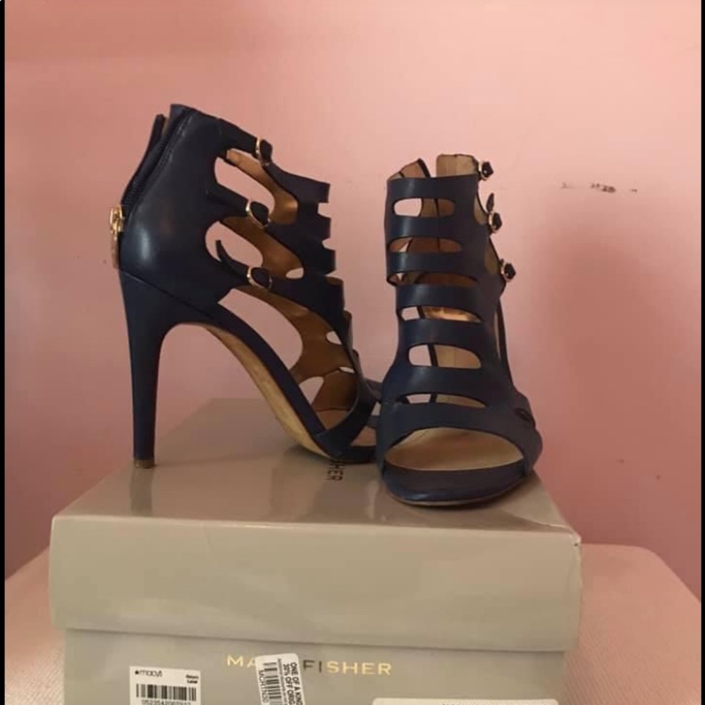Designer Shoes. Marc Fisher
